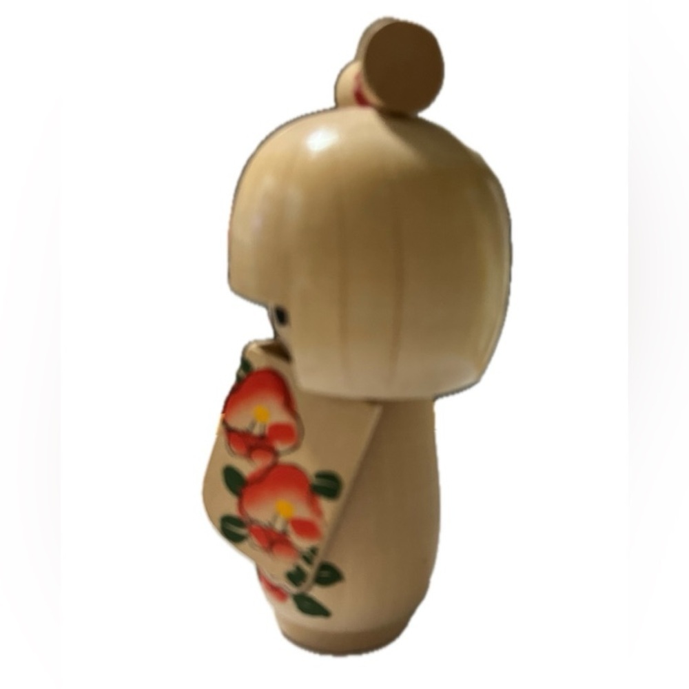 Vtg. Japanese Kokeshi Doll Wooden "Shy Girl" Figurine, Floral Kimono/Red Bow-5” - Picture 4 of 6